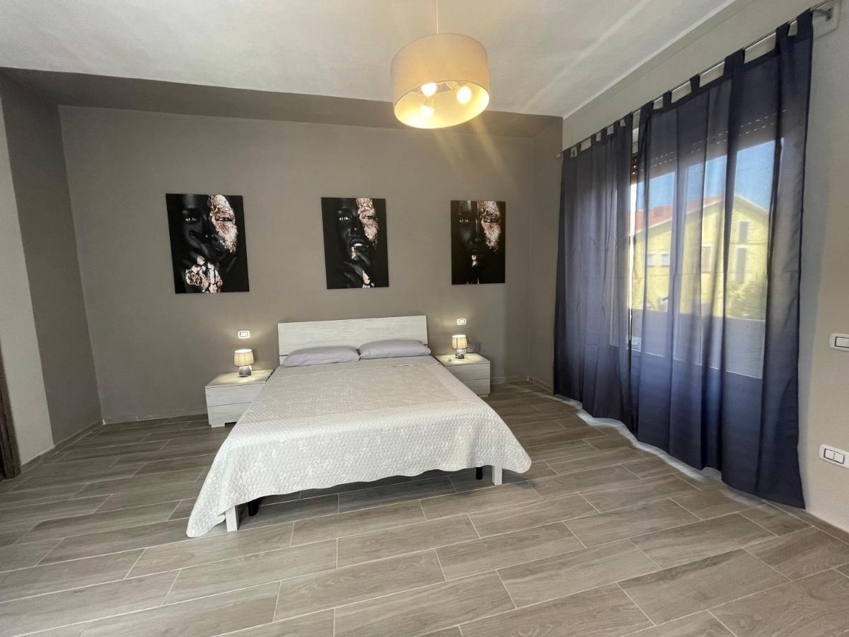 Appartamento Elegante Carbonia Kültér fotó
